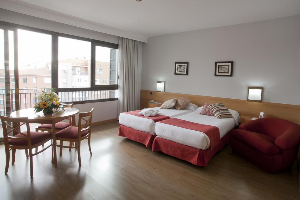 Muralto Madrid Princesa Hotel Phòng bức ảnh